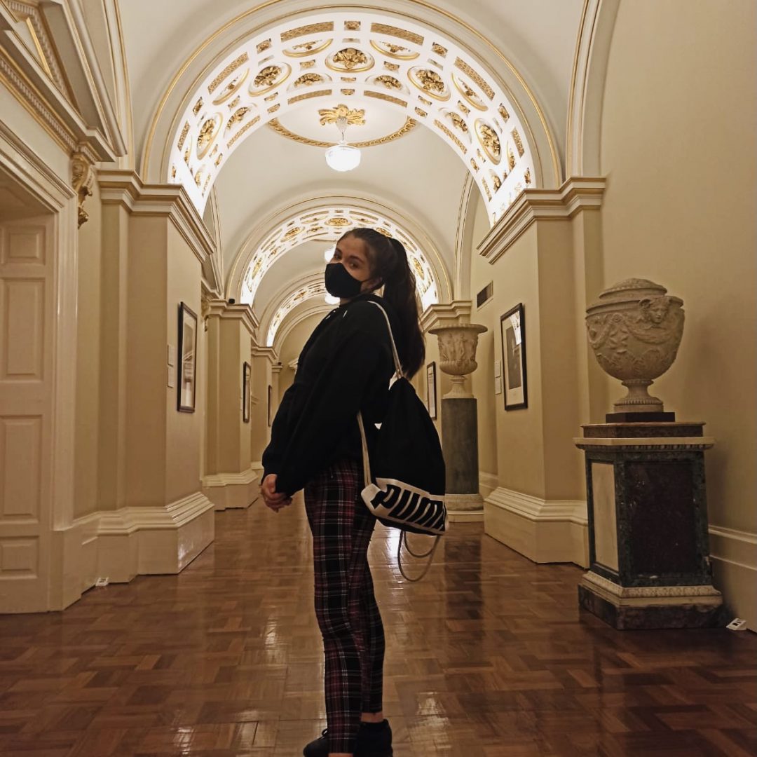 Leire Gomez at Museum in Dublin (1)
